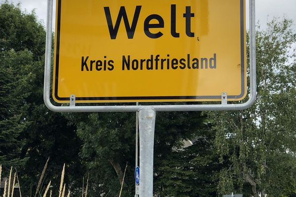  Weltkate Welt / Vollerwiek - Ortsschild
