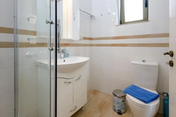 Badezimmer  Spiti-Manolis