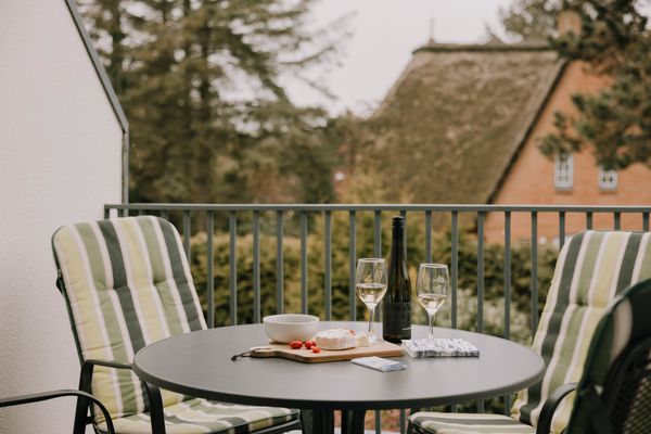  Böhler Strand St. Peter-Böhl - Balkonmöbel