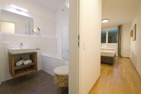  Appartement Golf & Glacier View  - Badezimmer