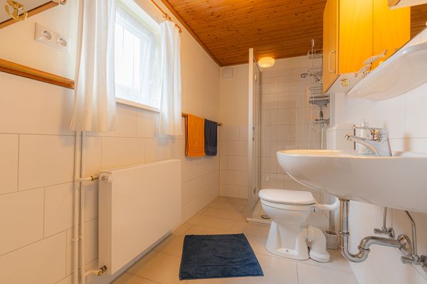  Haus am Kirchenweg Katharinenheerd - Badezimmer