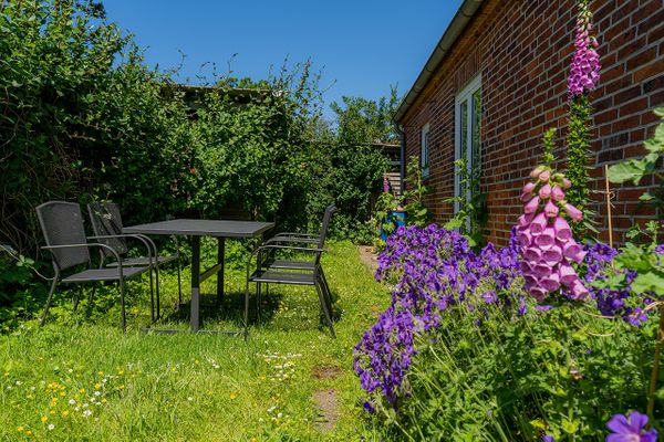  Haus am Kirchenweg Katharinenheerd - Gartenblick