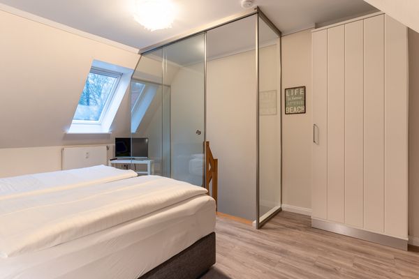 Friesenresidenz Wohnung Dünenrose Bad - Schlafzimmer