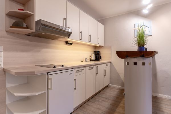 Friesenresidenz Ferienwohnung Sanddorn in der Friesenresidence Bad - Küche / Küchenzeile