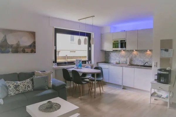 Küche / Küchenzeile  Berg-Klee