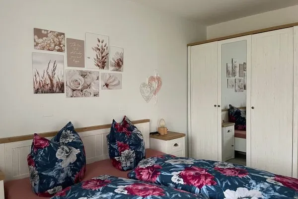 Schlafzimmer Feriendorf Hochbergle Haus 95