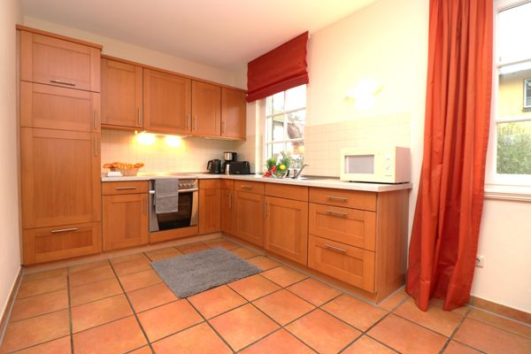 FERIENHÄUSER Küstenwaldvilla Ostseebad Dierhagen - Küche / Küchenzeile