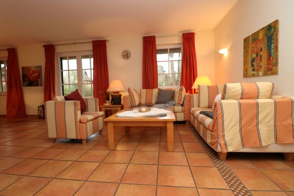 FERIENHÄUSER Küstenwaldvilla Ostseebad Dierhagen - Wohnzimmer