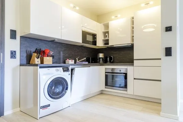 Ferienwohnung Lüttstuv Ostseebad Wustrow - ZweiWasser Alte Seefahrtschule Küche  Lüttstuv