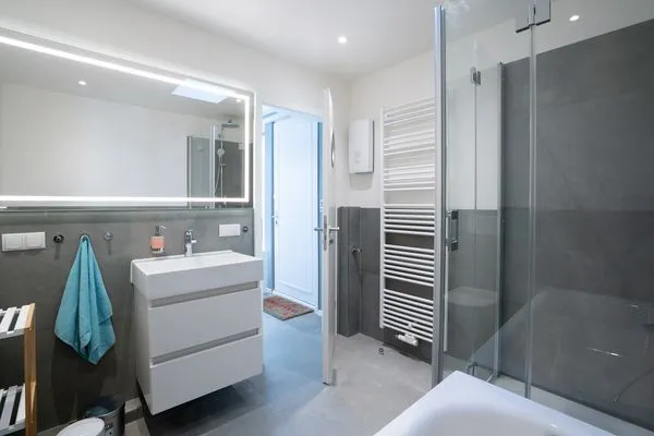 Badezimmer  (PAR1) Ferienwohnung "Appartement 28"