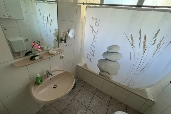   50106 EG-Ferienwohnung "Borkum 1" im Haus "Cliner Sünn"