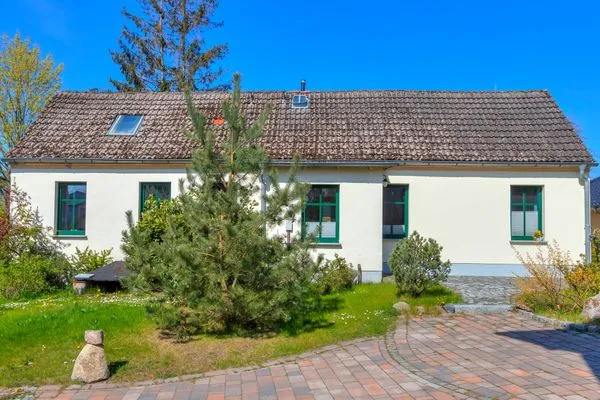 Hausansicht  Ferienhaus Gartenoase