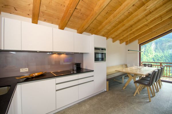 Ski-In/Ski-Out Chalet am Maiskogel Bergli Kaprun - Kitchen