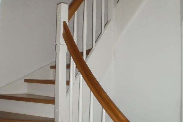  Haus Vlora St. Peter-Böhl - Treppe