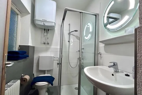 Multi-FeWo Haus Paradiesplatz Ferienwohnung Adam Lindau Insel - Badezimmer 1