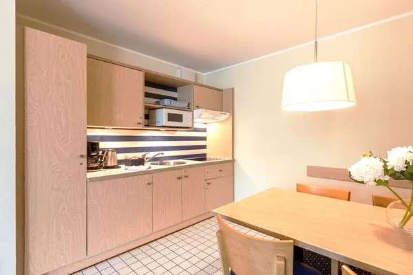 Ferienwohnung Grevenburg Aparthotel Zingst - Küche und Essbereich  Grevenburg