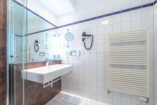 Ferienwohnung Meeresbrise Aparthotel Zingst - Badezimmer  Meeresbrise