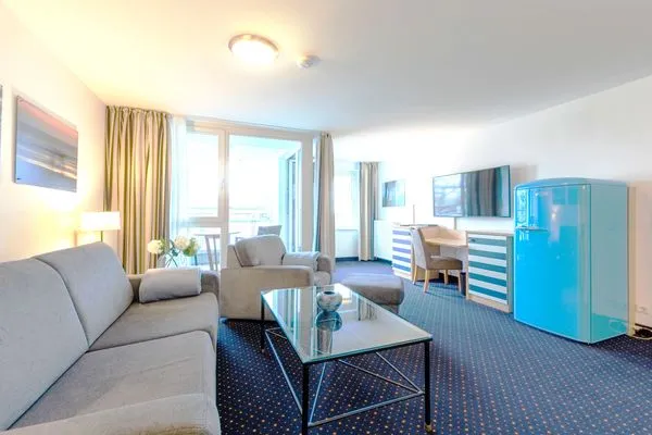 Ferienwohnung Meeresbrise Aparthotel Zingst - Wohnzimmer  Meeresbrise