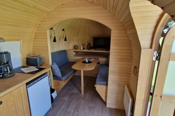  Tinyhouse Igloo Bergström Belauer See - Wohnzimmer