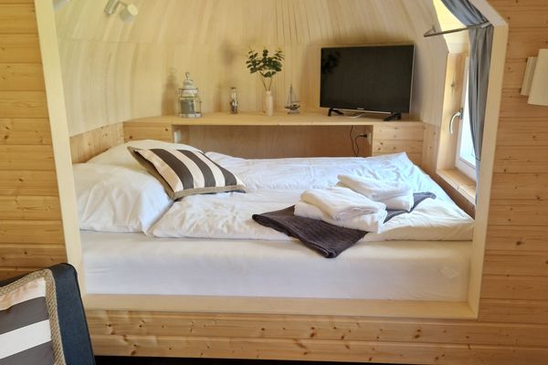  Tinyhouse Igloo Lindström Belauer See - Wohnzimmer