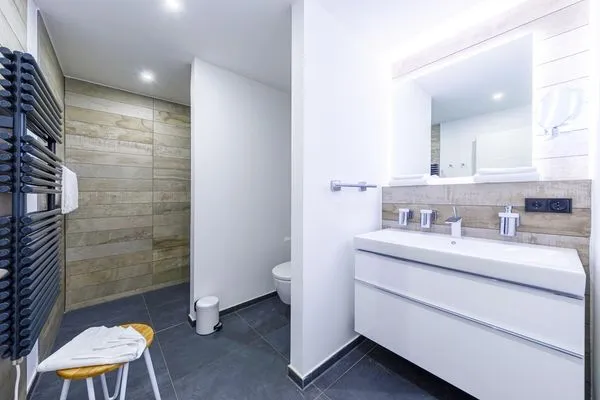 Ferienwohnung Achterndieck Ostseebad Wustrow - ZweiWasser Alte Seefahrtschule Bad  Achterndieck