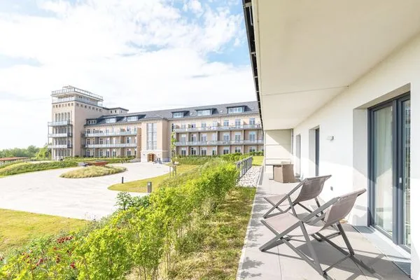 Ferienwohnung Boddenkieker Ostseebad Wustrow - ZweiWasser Alte Seefahrtschule Terrasse  Boddenkieker