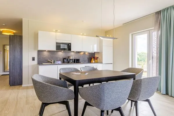 Ferienwohnung Boddenkieker Ostseebad Wustrow - ZweiWasser Alte Seefahrtschule Essbereich  Boddenkieker