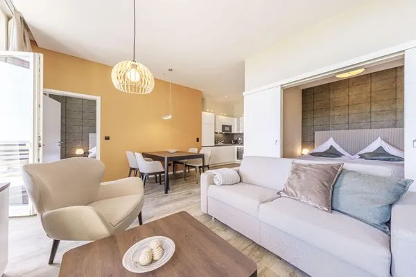 Ferienwohnung Wellenreiter Ostseebad Wustrow - ZweiWasser Alte Seefahrtschule Wohnzimmer  Wellenreiter