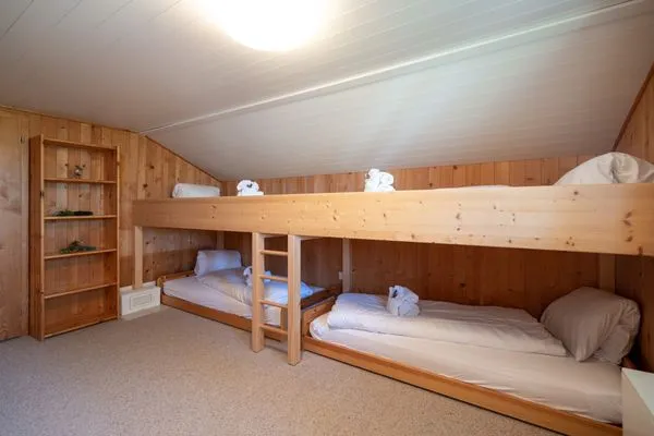 Bedroom with two bunk beds  Chalet Sönderli