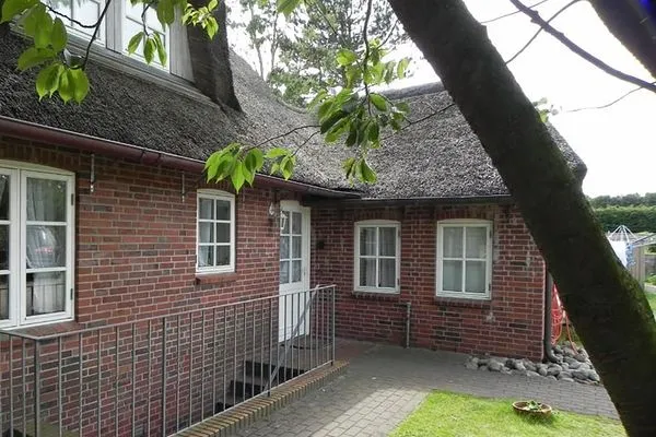 Fassade / Eingang Hüs Sanskiin Ferienwohnung *Driiwholt*