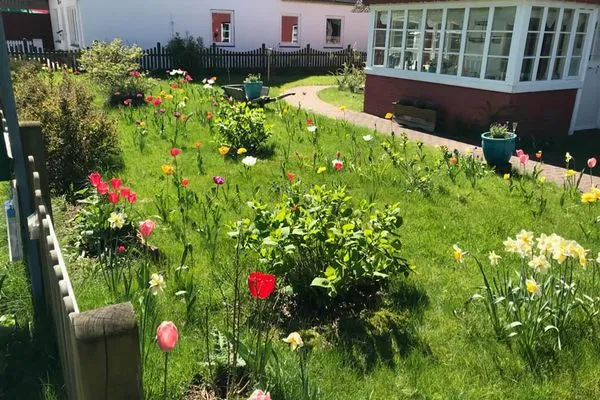 Garten Hüs Sanskiin Ferienwohnung *Driiwholt*