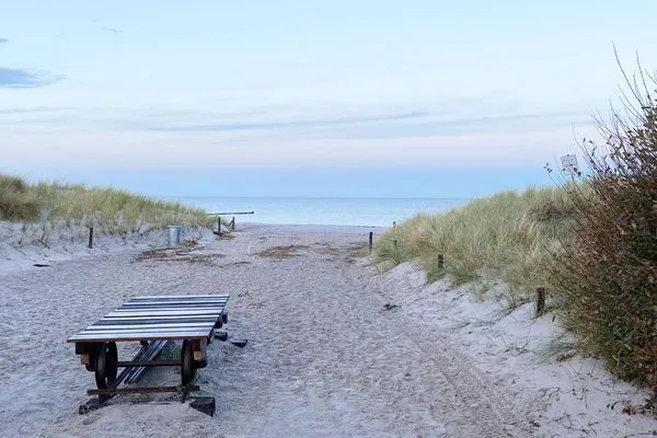 Ferienwohnung Admiralssuite Ostseebad Wustrow - ZweiWasser Alte Seefahrtschule Umgebung  Admiralssuite