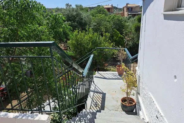 Treppe zum Eingang  Filoxenia Apartment 6