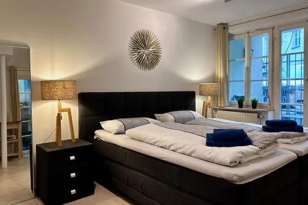 Multi-FeWo Haus Paradiesplatz Ferienapartment Eva Lindau Insel - Schlafzimmer 2 - Doppelbett