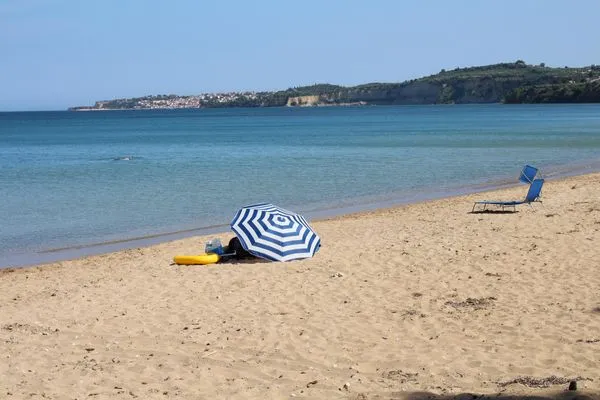 Beach  Spourgitis 3a