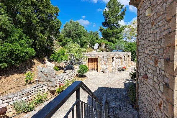 Treppe zum Eingang  Margarita