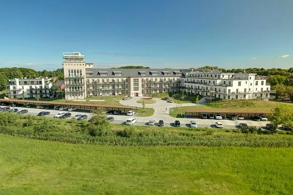 Ferienwohnung Vitus Bering Suite Ostseebad Wustrow ZweiWasser Alte Seefahrtschule Aussenansicht  Vitus Bering Suite