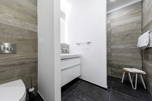 Ferienwohnung  Francis Drake Suite Ostseebad Wustrow ZweiWasser Alte Seefahrtschule Bad  Francis Drake Suite