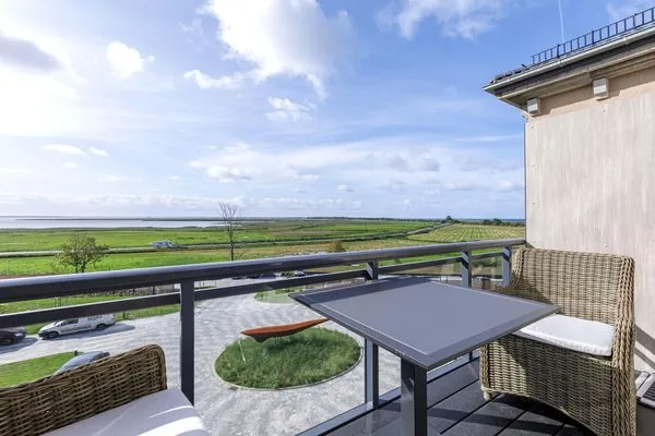 Ferienwohnung Ostseeglück Ostseebad Wustrow ZweiWasser Alte Seefahrtschule Balkon mit Weitblick  Ostseeglück