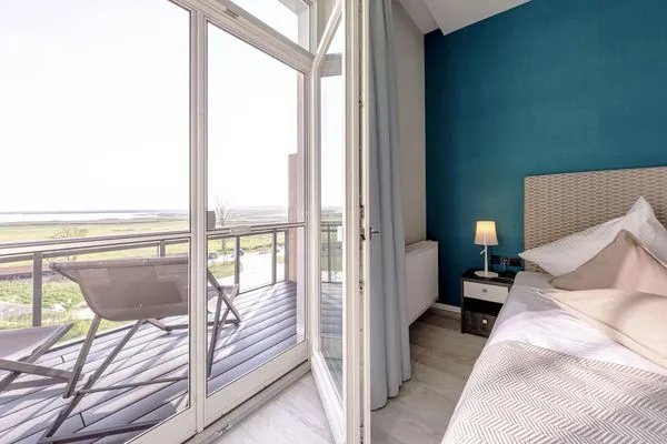 Ferienwohnung Ostseelounge Ostseebad Wustrow ZweiWasser Alte Seefahrtschule Balkonzugang  Ostseelounge