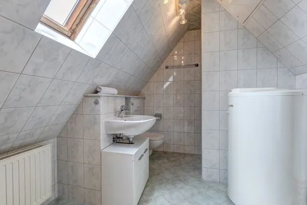 Badezimmer  Ferienhaus Renate, (Dachgeschoss-)Whg. 04