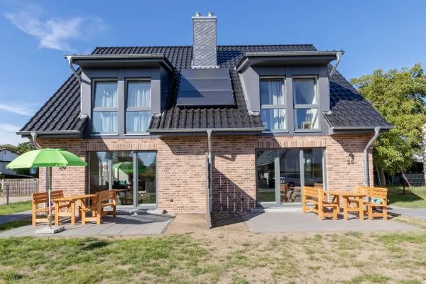 Fassade / Eingang  Ferienhaus Wellenreiter