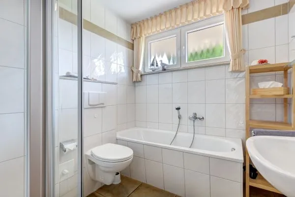 Badezimmer  Ferienwohnung Ostseeliebe
