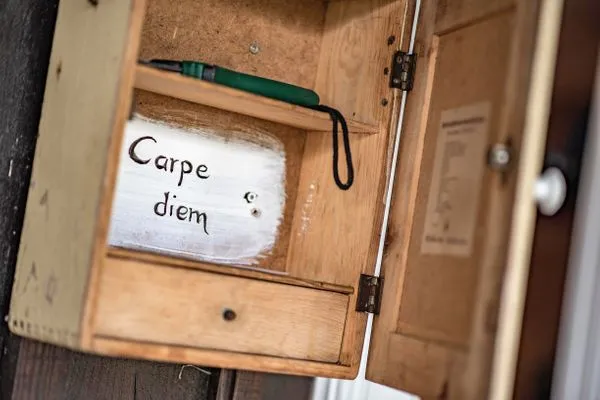 Dekoratives Detail  Kleiner Wagen