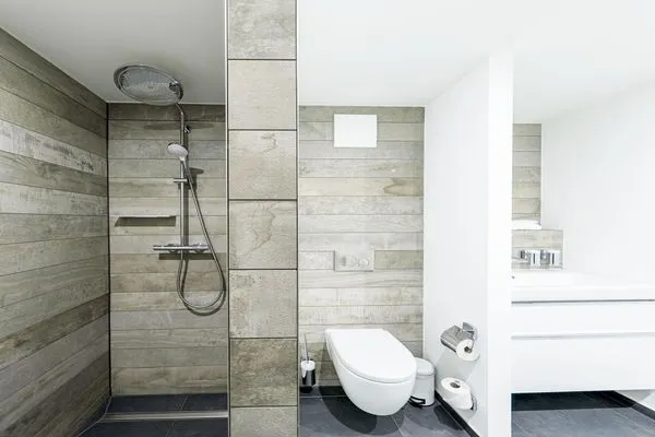 Ferienwohnung Boddenflair Ostseebad Wustrow ZweiWasser Alte Seefahrtschule Badezimmer  Boddenflair