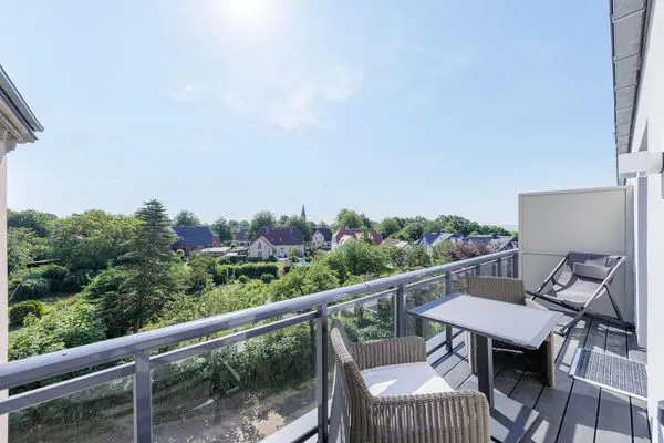 Ferienwohnung Boddenflair Ostseebad Wustrow ZweiWasser Alte Seefahrtschule Balkon mit Weitblick  Boddenflair