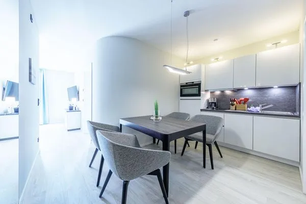Ferienwohnung Boddenflair Ostseebad Wustrow ZweiWasser Alte Seefahrtschule Essbereich mit voll ausgestatteter Küche  Boddenflair