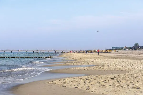 Ferienwohnung Boddenflair Ostseebad Wustrow ZweiWasser Alte Seefahrtschule Endlose Spaziergänge am Meer  Boddenflair