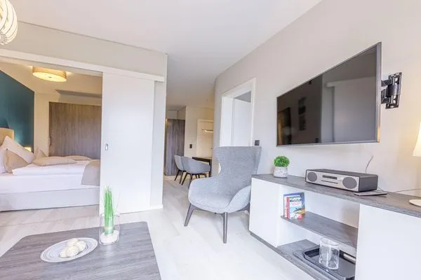 Ferienwohnung Boddenglück Ostseebad Wustrow ZweiWasser Alte Seefahrtschule Blick ins Schlafzimmer  Boddenglück