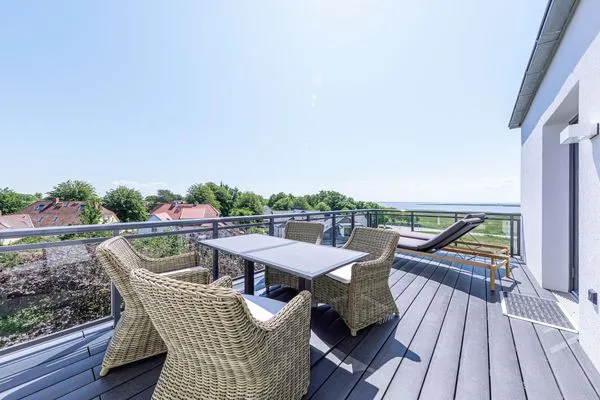 Ferienwohnung Boddendeck Ostseebad Wustrow ZweiWasser Alte Seefahrtschule Sonnenbalkon mit Weitblick  Boddendeck